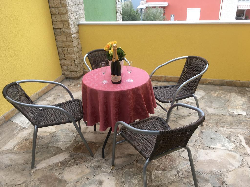 Apartmani Svjetionik Umag Exterior foto