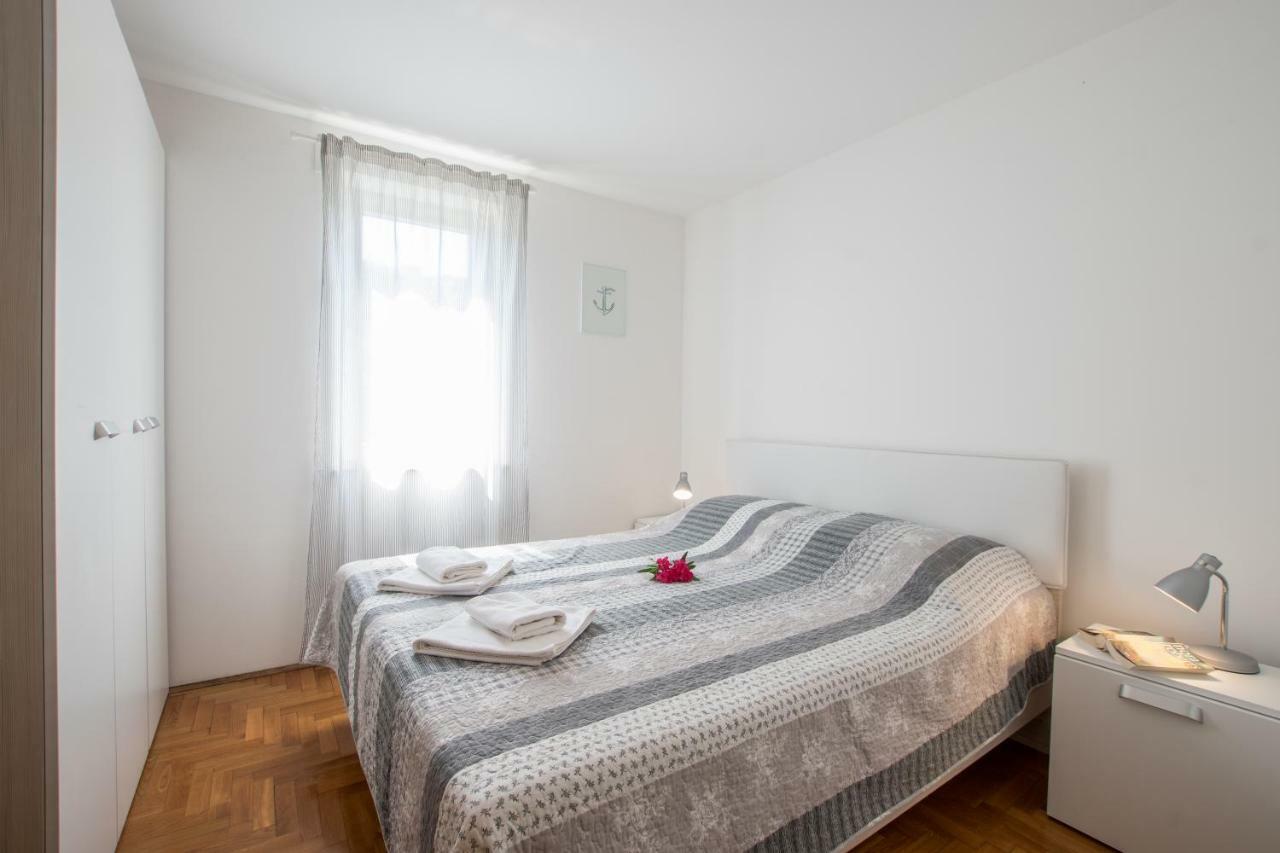 Apartmani Svjetionik Umag Exterior foto
